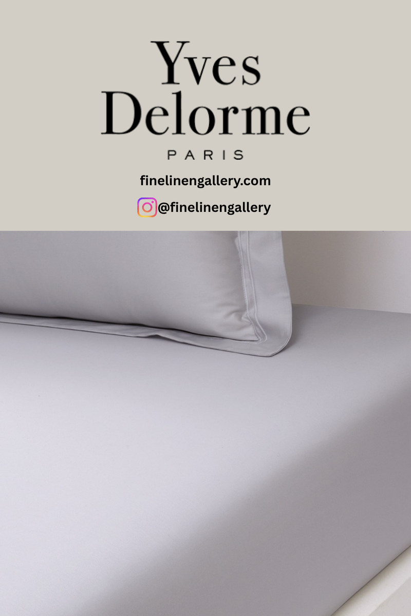 Triomphe Sateen Fitted Sheet