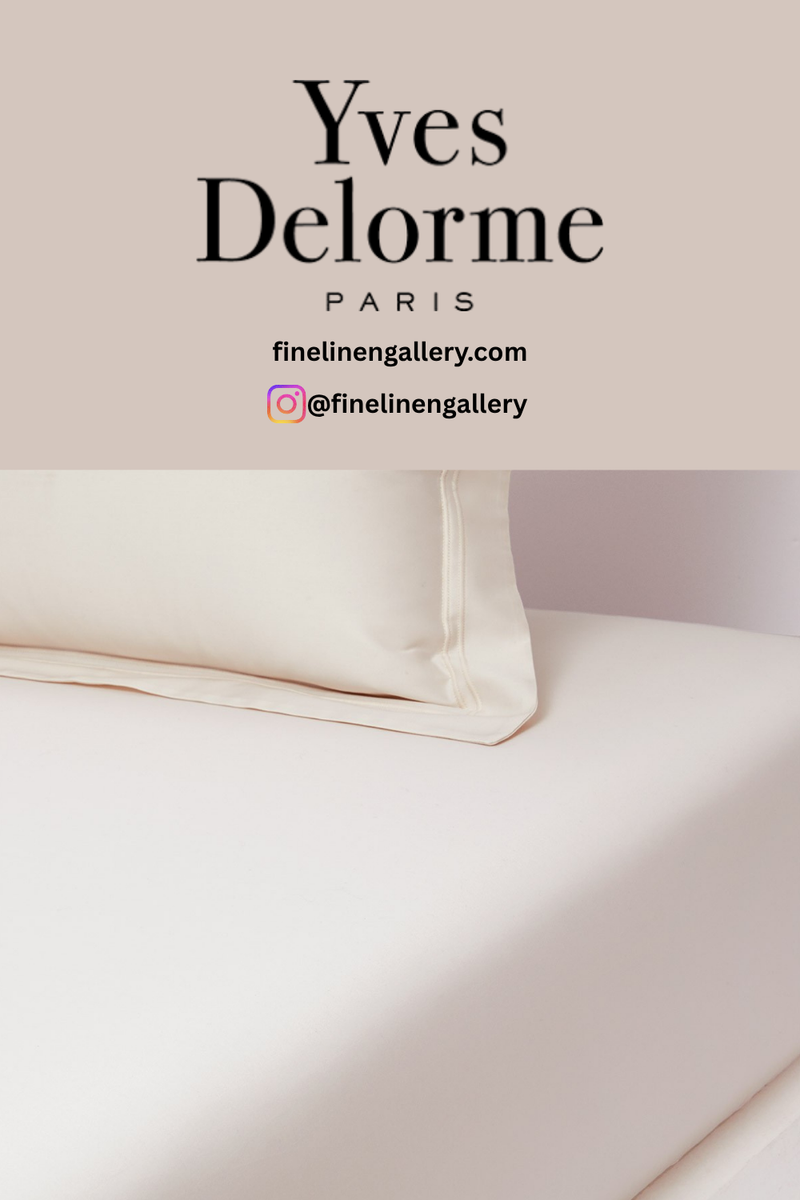 Triomphe Sateen Fitted Sheet