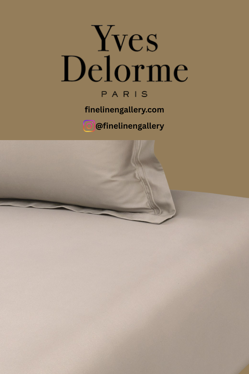 Triomphe Sateen Fitted Sheet