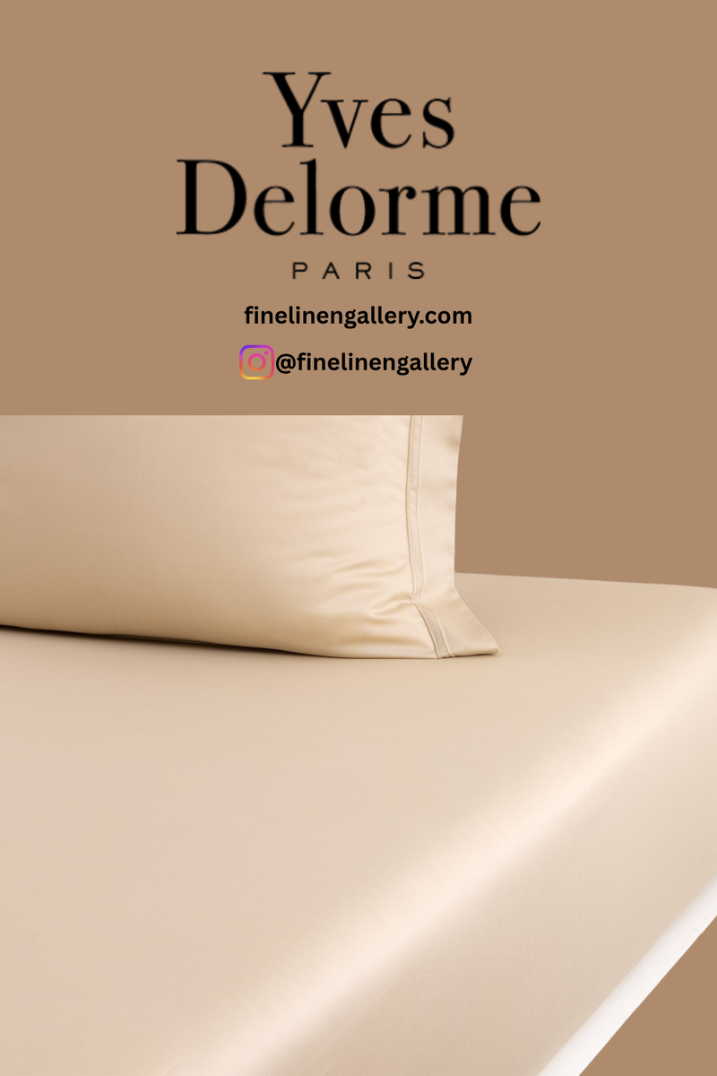 Triomphe Sateen Fitted Sheet