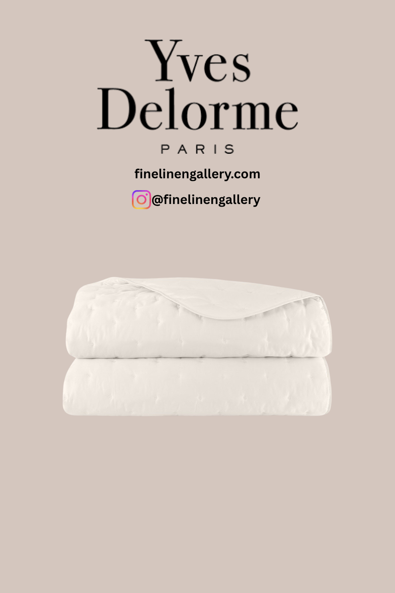 Triomphe Coverlet