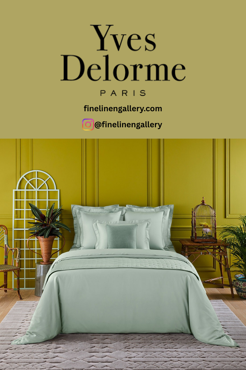 Triomphe Coverlet