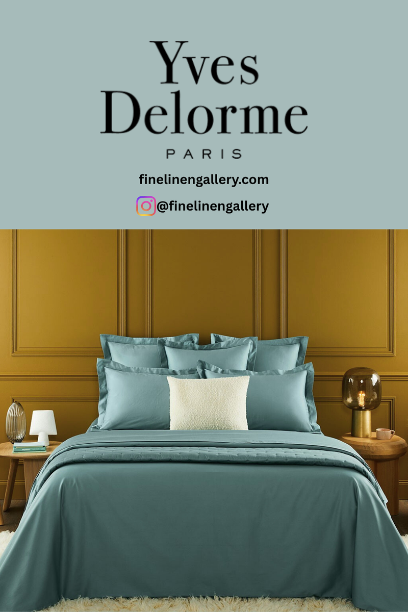 Triomphe Coverlet