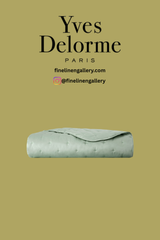 Triomphe Counterpane