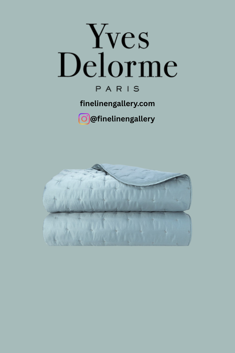 Triomphe Coverlet