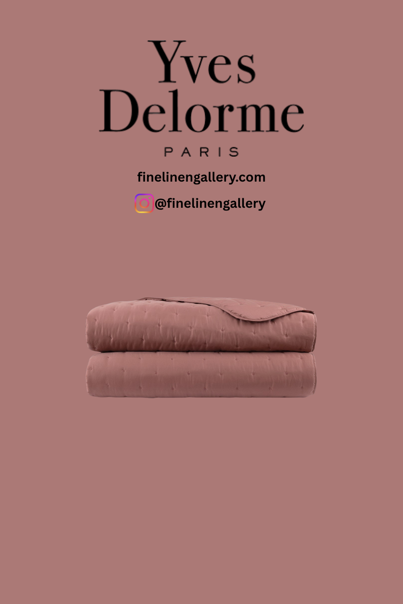 Triomphe Coverlet