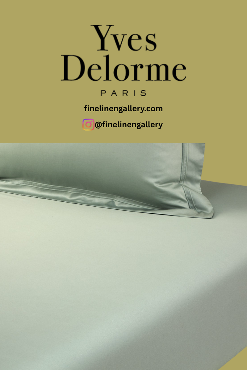 Triomphe Sateen Fitted Sheet