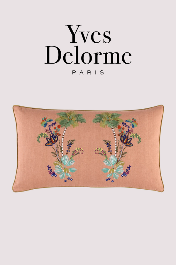 Jardins Decorative Pillow